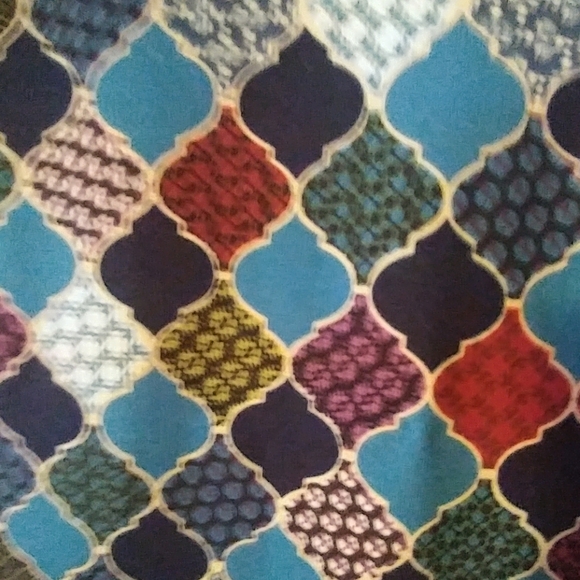 Julia - Picture 2 of 2